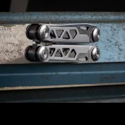 Boker Plus Specialist Pro -Outdoor Gear Store 09BO830det5 20475.1653401391