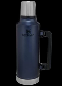 STANLEY CLASSIC LEGENDARY BOTTLE 1.9L -Outdoor Gear Store BMC 10 07934 039.1 85306.1692363829