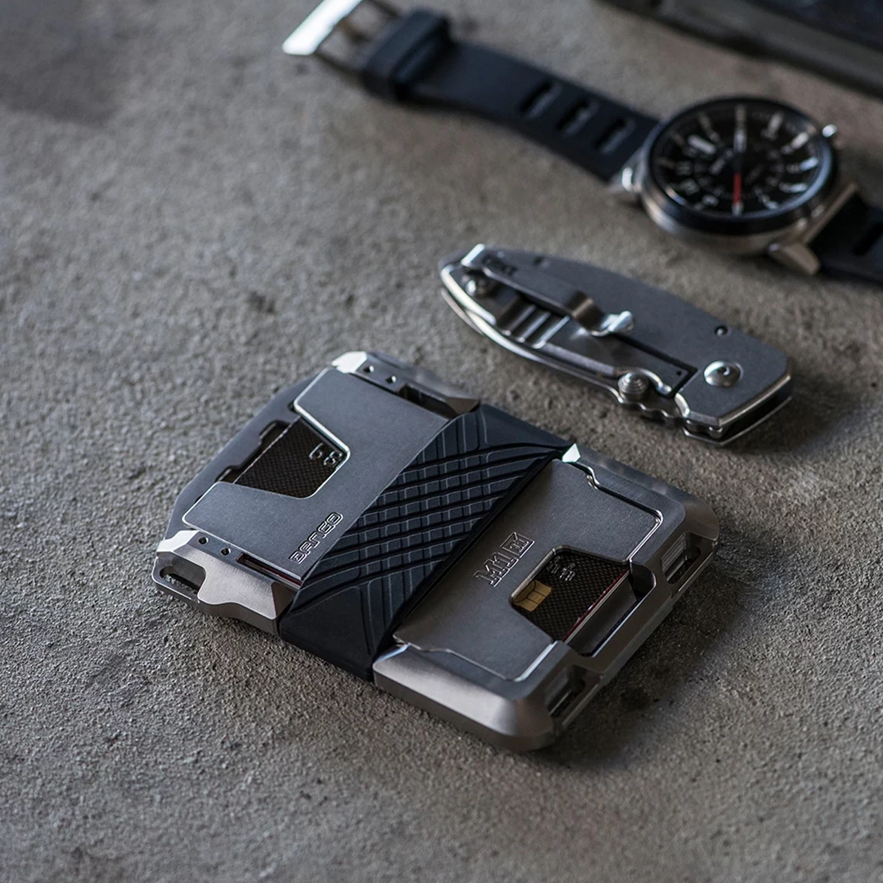 Dango M1 Titanium Maverick Tactical Wallet 16 Dango M1 Titanium Maverick Tactical Wallet - Image 14