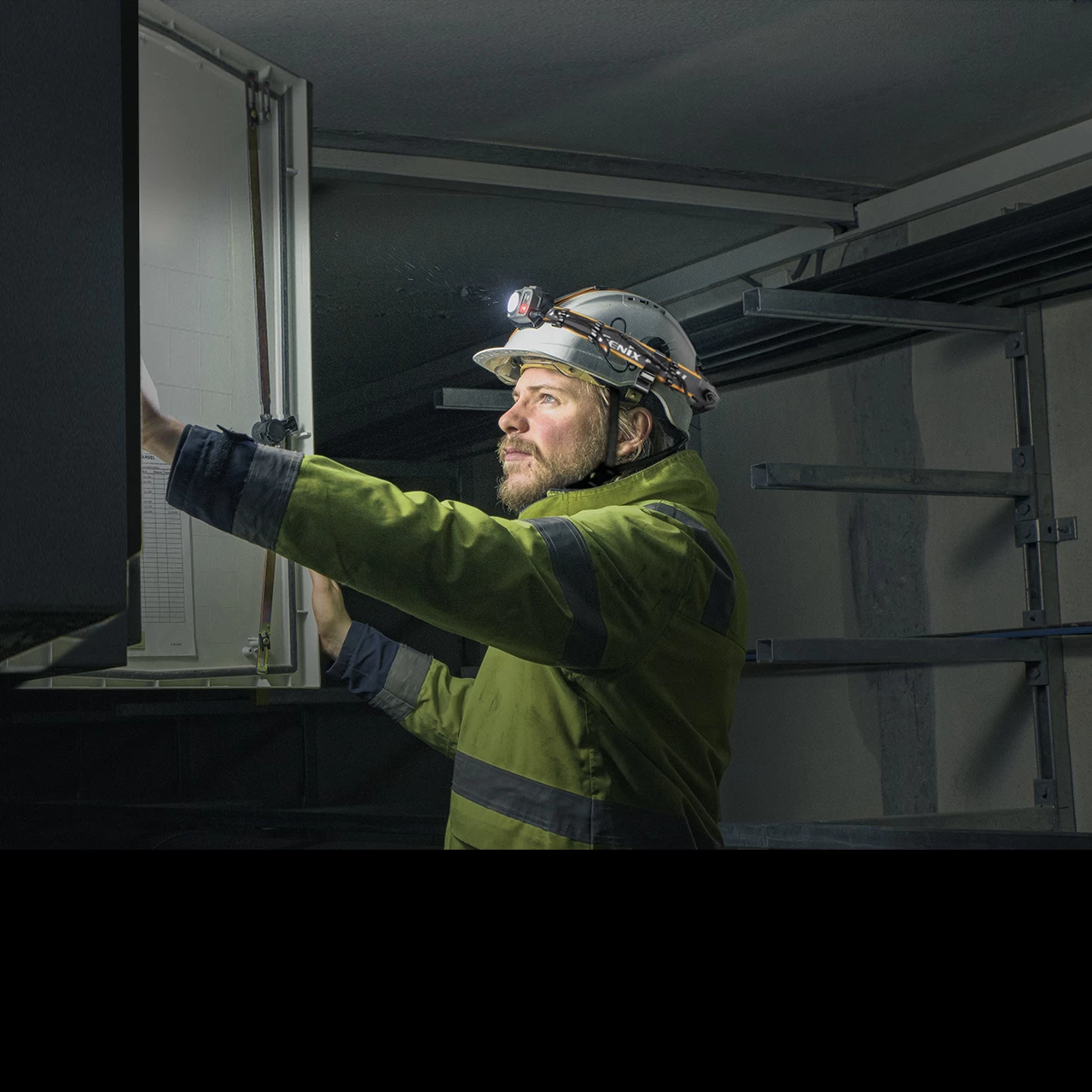 Fenix HP25R V2.0 Headlight 3 Fenix HP25R V2.0 Headlight