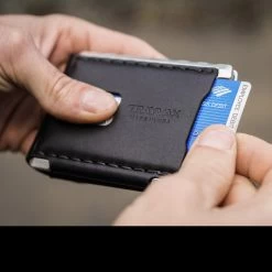 Trayvax Venture Billfold Wallet -Outdoor Gear Store billfold5 27955.1656951312.1280.1280 18665.1657020514