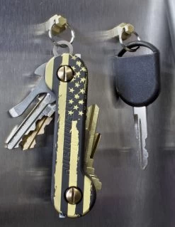 KeyBar MagNut -Outdoor Gear Store kbr408det5 94926.1671720559