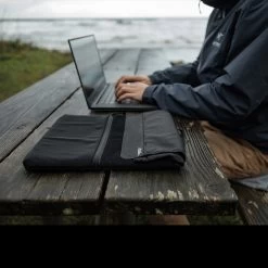 Matador Laptop Base Layer -Outdoor Gear Store laptopdet3 44381.1621352407