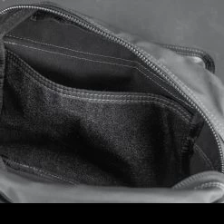 Magforce Survivor 500D Waterproof Shoulder Bag -Outdoor Gear Store survivordet2 35858.1645020244.1280.1280 02472.1645024576.1280.1280 15622.1689176250