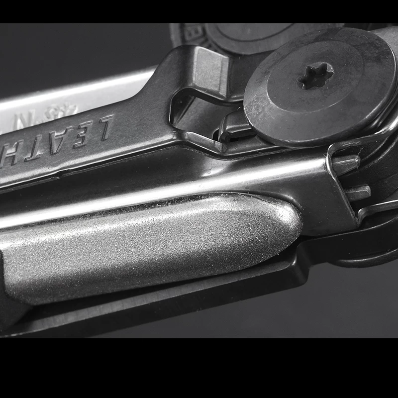 Leatherman Signal Black 12 Leatherman Signal Black - Image 10