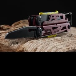 Leatherman Signal Black Red -Outdoor Gear Store wit lt700rddet 50956.1587729535